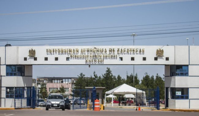 Rezagados, 3 mil alumnos en la UAZ