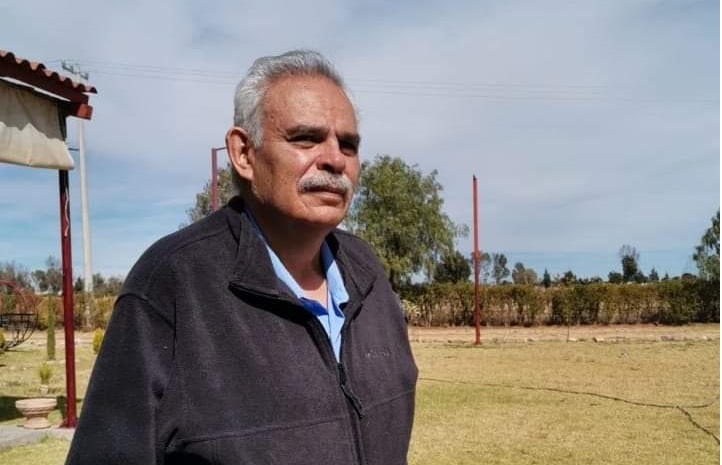Se registra Luis Medina Lizalde como aspirante al Senado