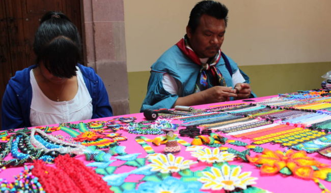Instalan tianguis artesanal en fines de semana