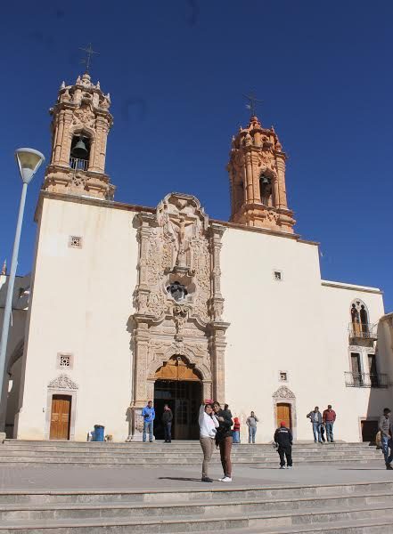 Toman medidas con peregrinos