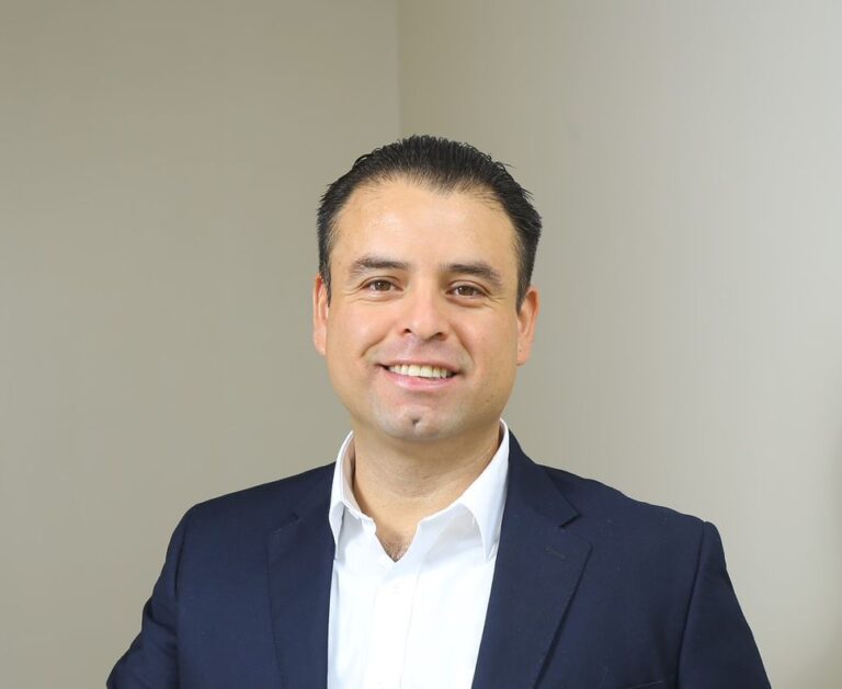 Exige Miguel Varela acciones inmediatas para atender salud mental