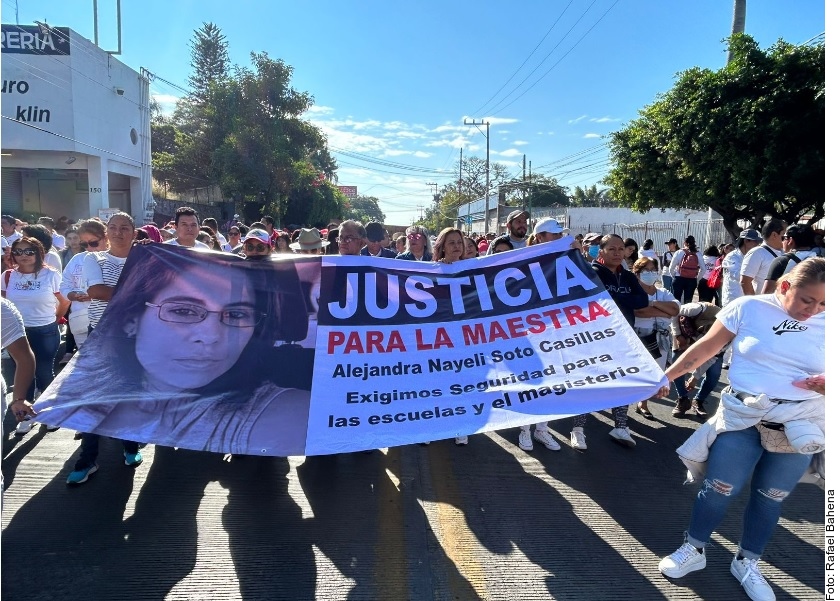 Marchan en Cuernavaca por maestra asesinada; urgen seguridad
