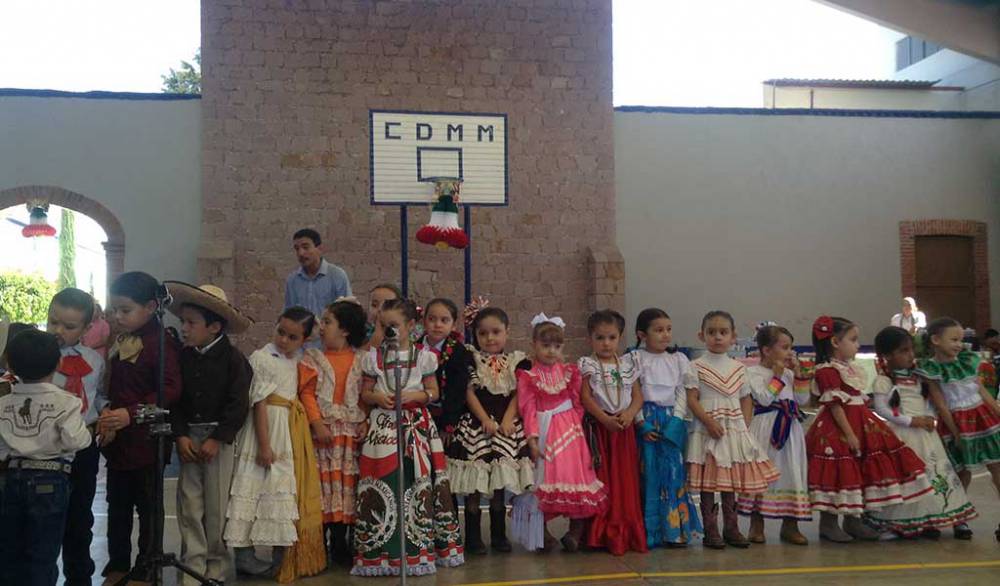 Rememoran aniversario de la Independencia