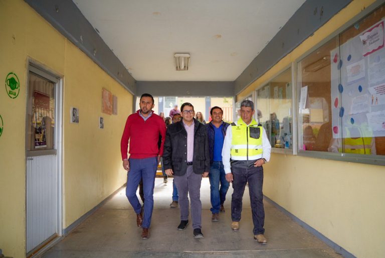 Supervisa alcalde rehabilitación de CBTis 23