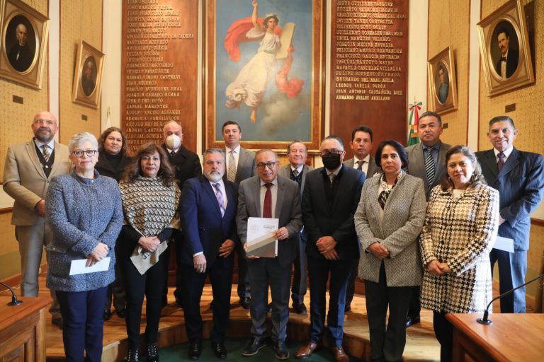 Recibe poder judicial informe anual del Tribunal de Justicia Administrativa