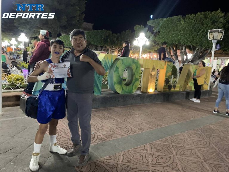 Alberto Puga destaca en Torneo de Boxeo