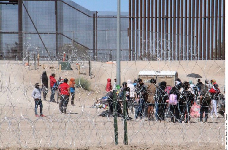 Alista Capitolio pacto fronterizo para expulsar migrantes