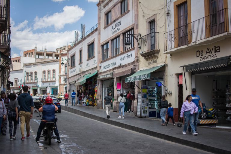 Cambian restaurantes giro comercial