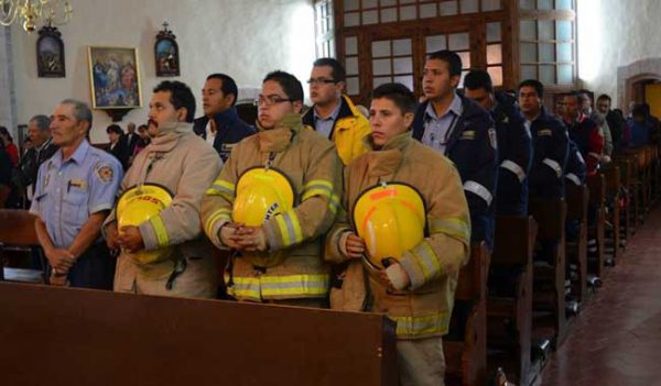 Festejan a bomberos de Sombrerete