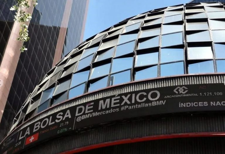 Reditúa a empresas estar fuera de la BMV