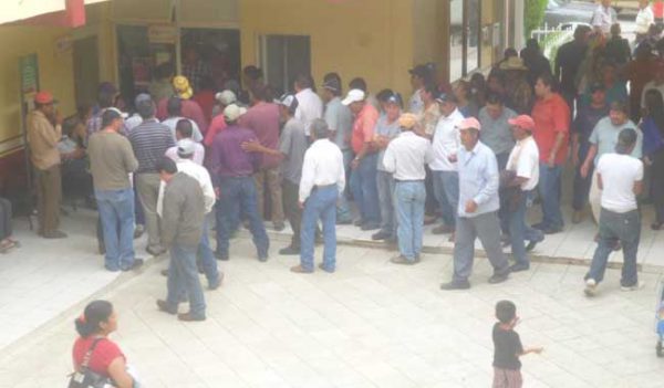 Se queja ciudadanía por paro en la alcaldía de Río Grande