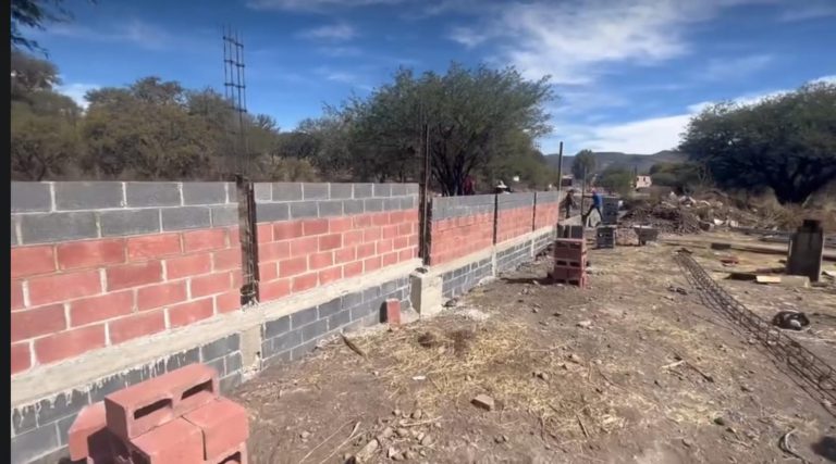 Inician construcción de cerco perimetral en primaria García Salinas
