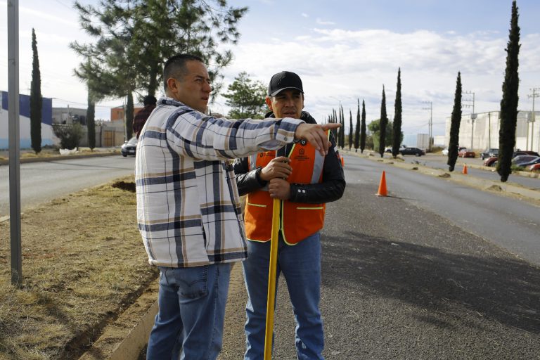 Realizan trabajos de mantenimiento en carretera Cieneguitas