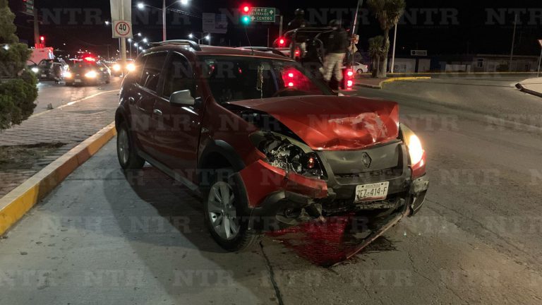 Conductor resulta lesionado en accidente automovilístico