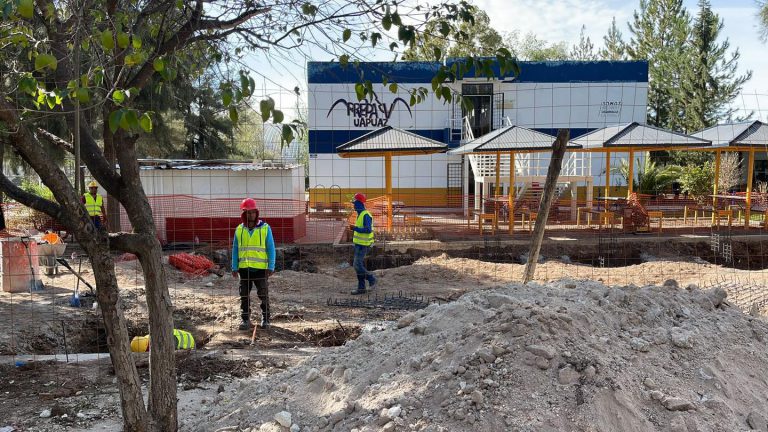 Arranca la construcción de comedor estudiantil