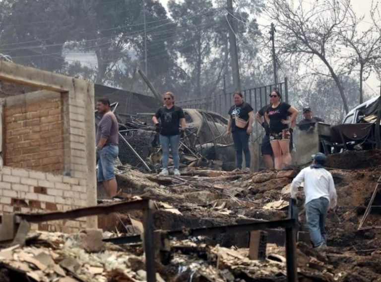 Ascienden a 51 los muertos por los incendios en Chile