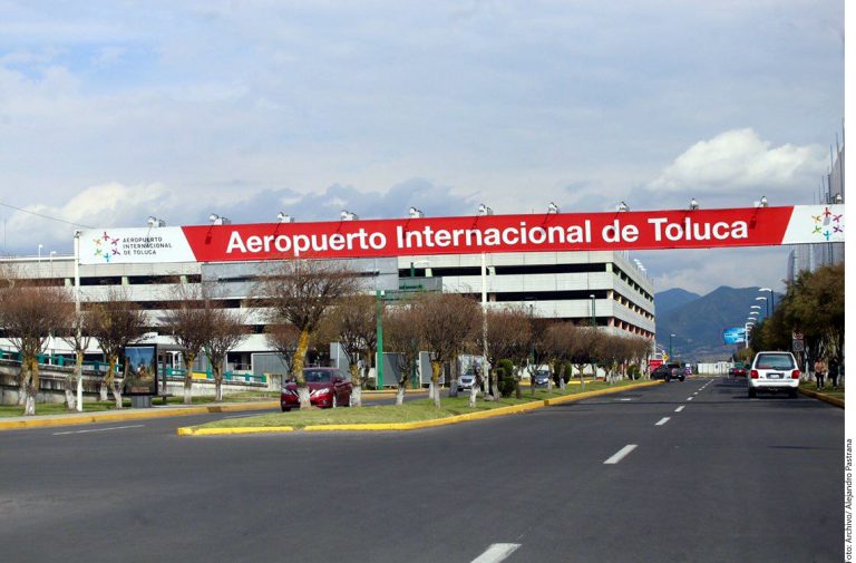 Baja en Toluca el tráfico aéreo