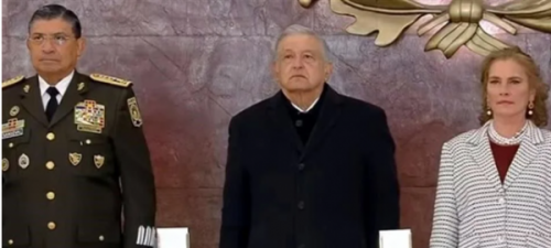 Encabeza AMLO su último Día del Ejército