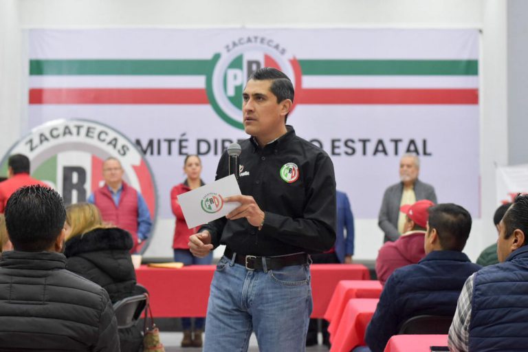 Examina PRI documentos de sus aspirantes