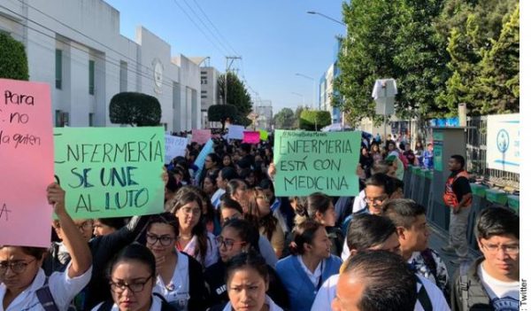 Exigen justicia por estudiantes en Puebla