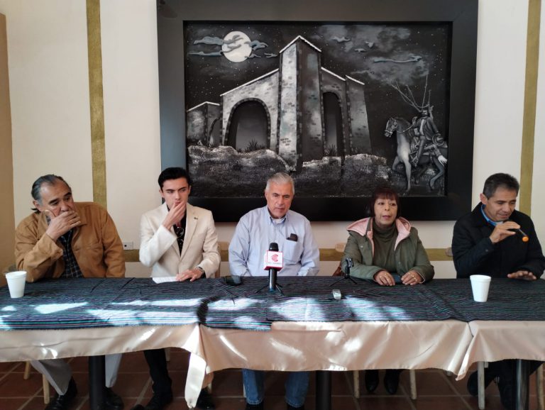 Pide Narro construir una política social