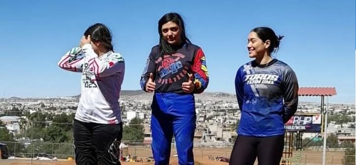 Metztli González gana oro y plata en Nacional BMX