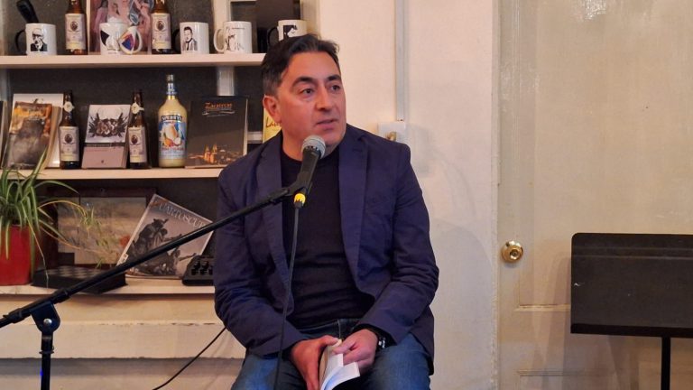 Presentan Junto al Tormes y otros poemas en Galería Godiva