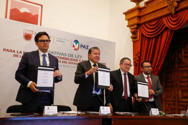 Presentan tres iniciativas para blindar recursos de Zacatecas