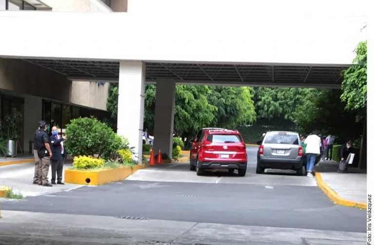 Resguardan discretamente a Lozoya en hospital