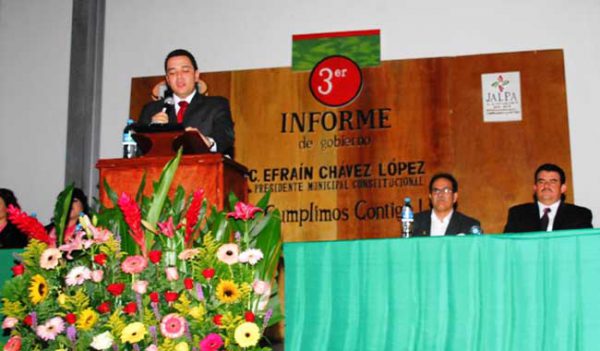 Rinde Efraín Chávez Informe de Gobierno, Jalpa