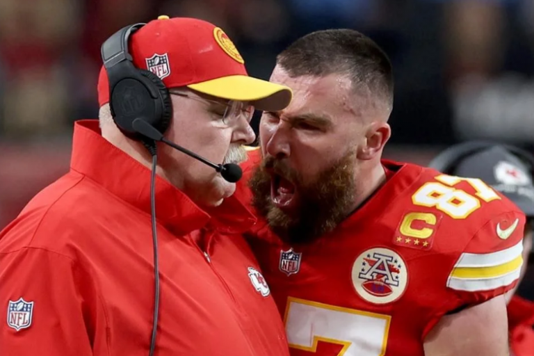 Se vuelve loco Travis Kelce en pleno partido