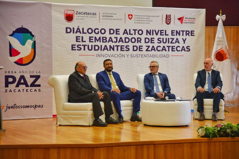 Sostiene Embajador de Suiza en México diálogo con jóvenes