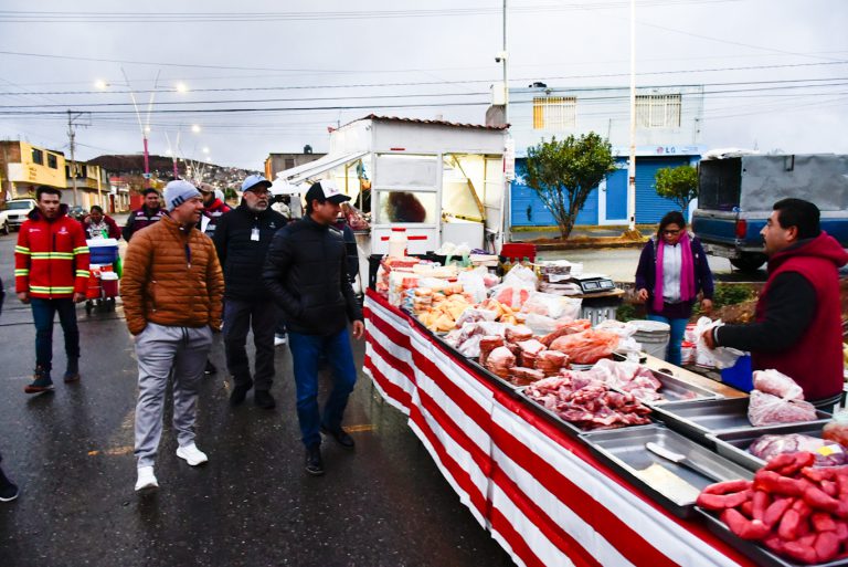 Supervisan tianguis en Las Américas