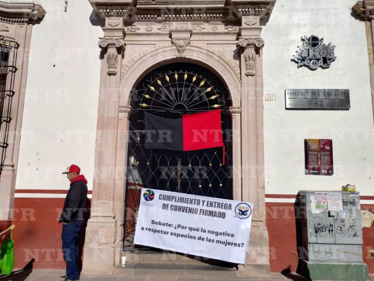 Toma colectivo Rectoría de la UAZ