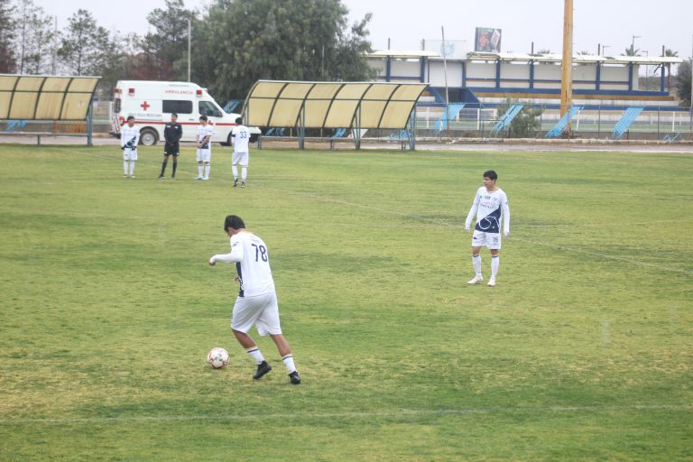 Tuzos gana por abandono