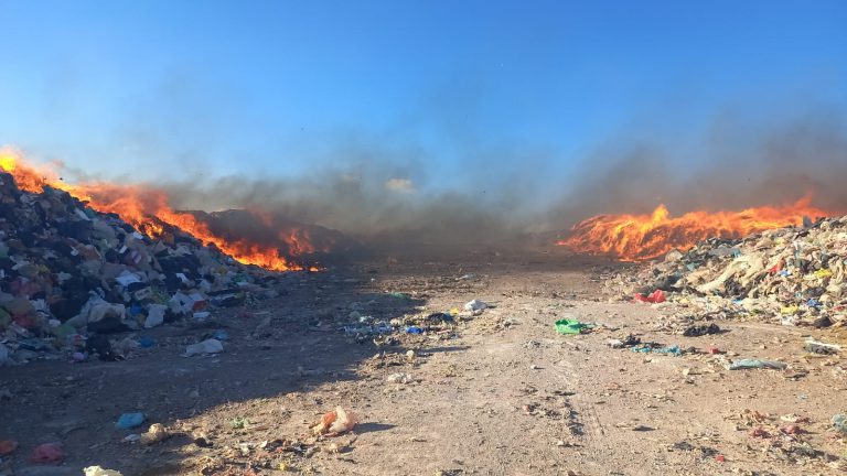 Arde de nuevo basurero de Fresnillo