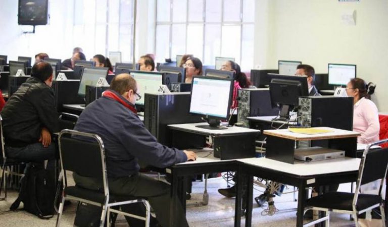 De los maestros evaluados, 36.2% con calificación suficiente