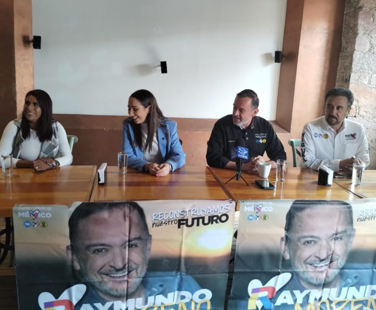 Acusan a burócrata de otorgar dádivas