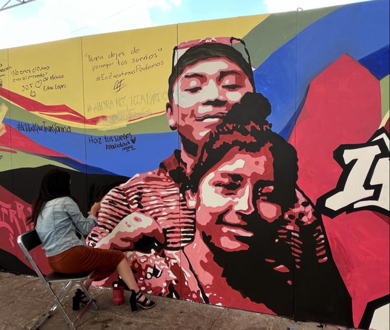 Designan a Andrea Chávez para pintar mural de Canacintra