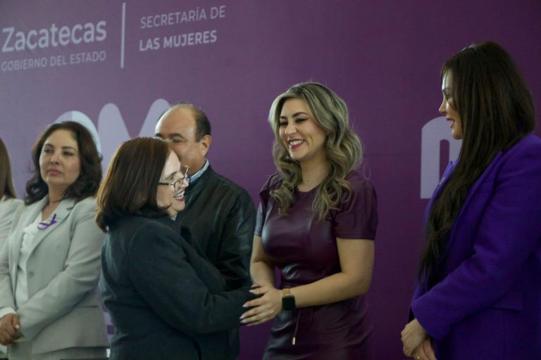 Destacan la labor femenina a través de Mujeres por la Paz