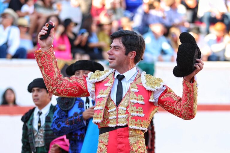 Domina Francisco Martínez con un gran toro de Arroyo Zarco