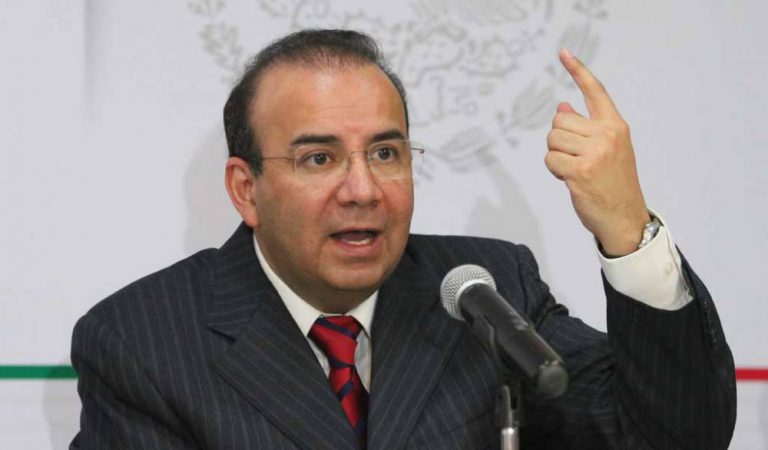 Espacios de diálogo permiten dar soluciones a sector laboral: Navarrete Prida