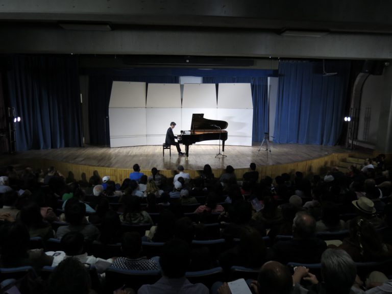 Cautiva Kotaro Fukuma con su recital de piano