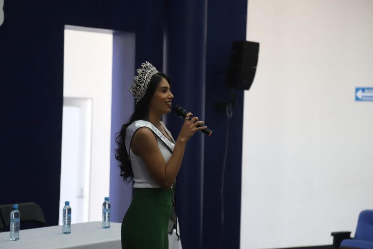Impulsa Mexicana Universal a jóvenes a seguir sus sueños