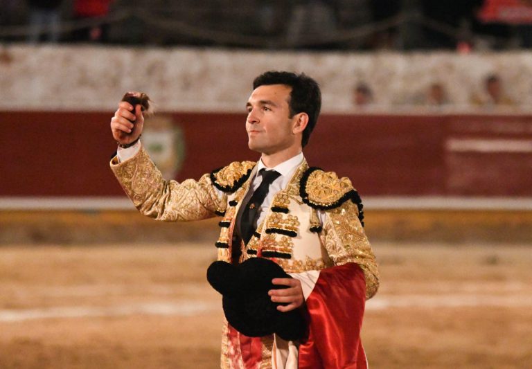 Luis David Adame, oreja en Cercedilla