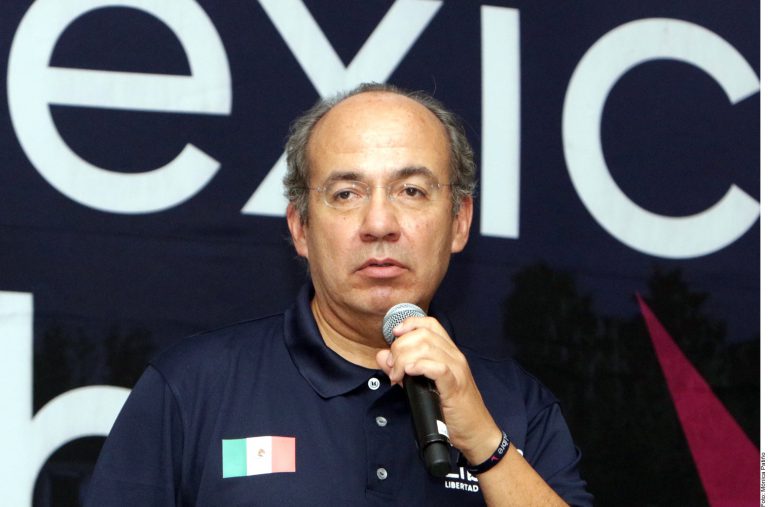 No vivíamos con lujos: Calderón