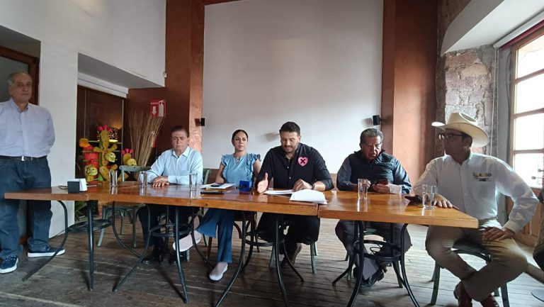 Martínez Aranda, nueva delegada estatal de Xóchitl