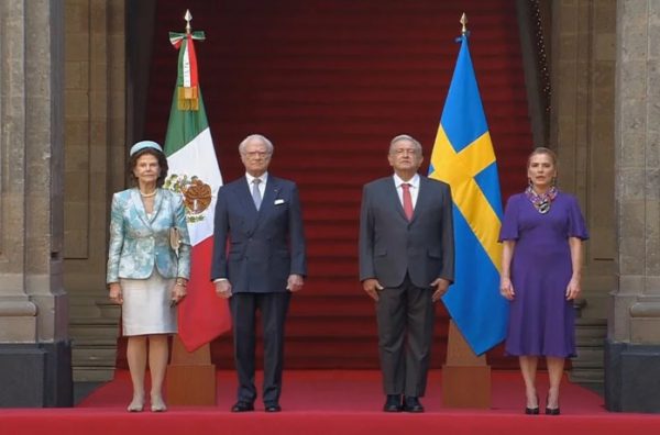 Recibe AMLO a reyes de Suecia