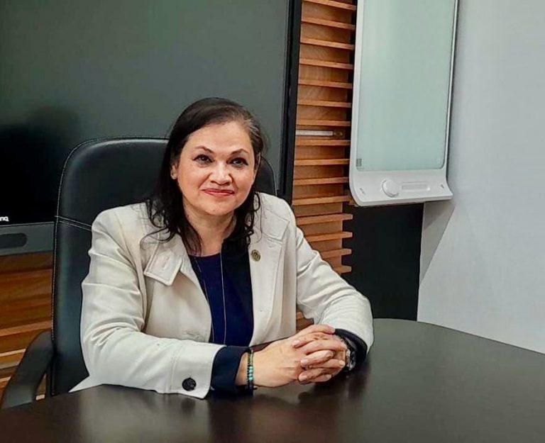 Recibirá Unidad Académica de Medicina equipo de programa U079