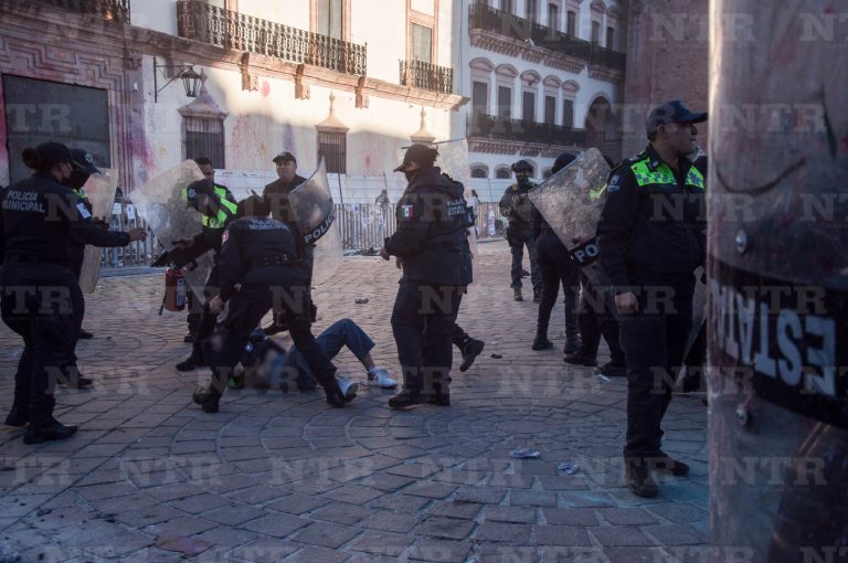 Atrae CNDH investigación de marcha 8M